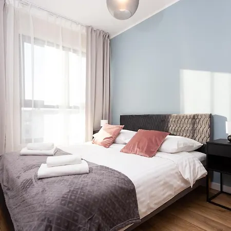 Daire Of The Kings - Indigo